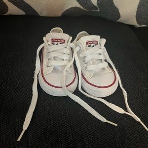 3c white low top Converse All Stars